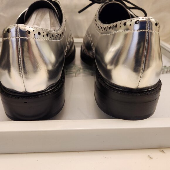 Marc Fisher Silver Leather "Perrie" lace up oxfords. Women. Size Various. NIB - Picture 8 of 12